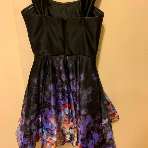 COPY - ✨Cute Floral Prom/Homecoming Dress✨ - Picture 2 of 4